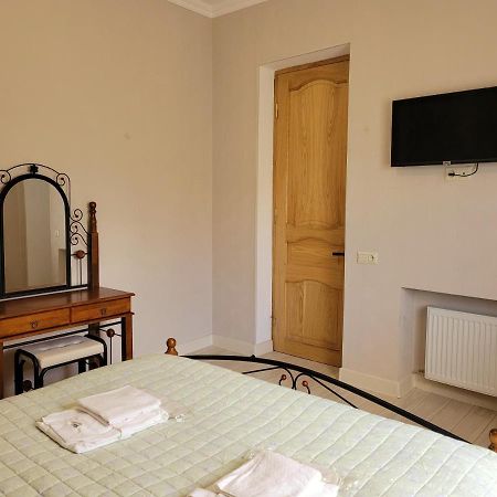 קוטאיסי Hotel Dika מראה חיצוני תמונה