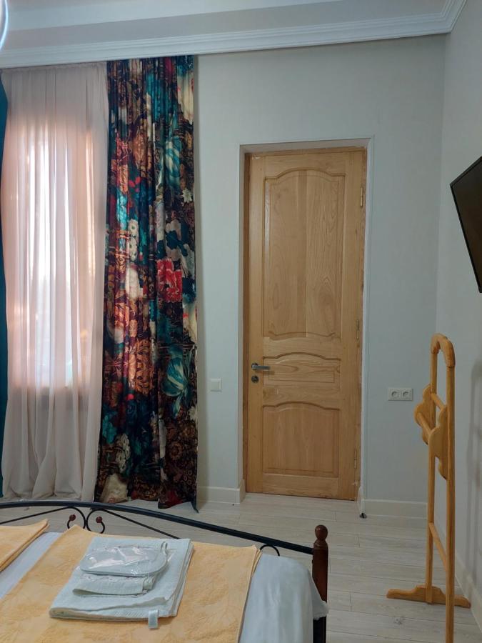 קוטאיסי Hotel Dika מראה חיצוני תמונה